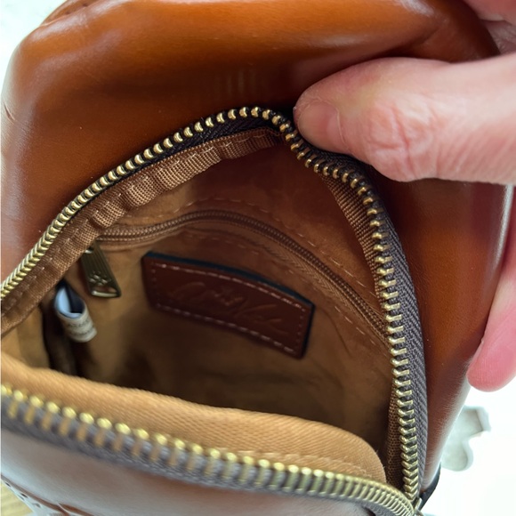 Patricia Nash Marisol tooled leather sling bag NWT - Picture 5 of 6